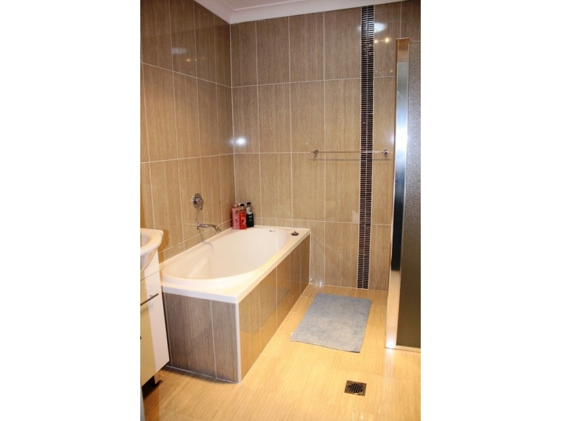 1A Rosebank Avenue, Panania NSW 2213