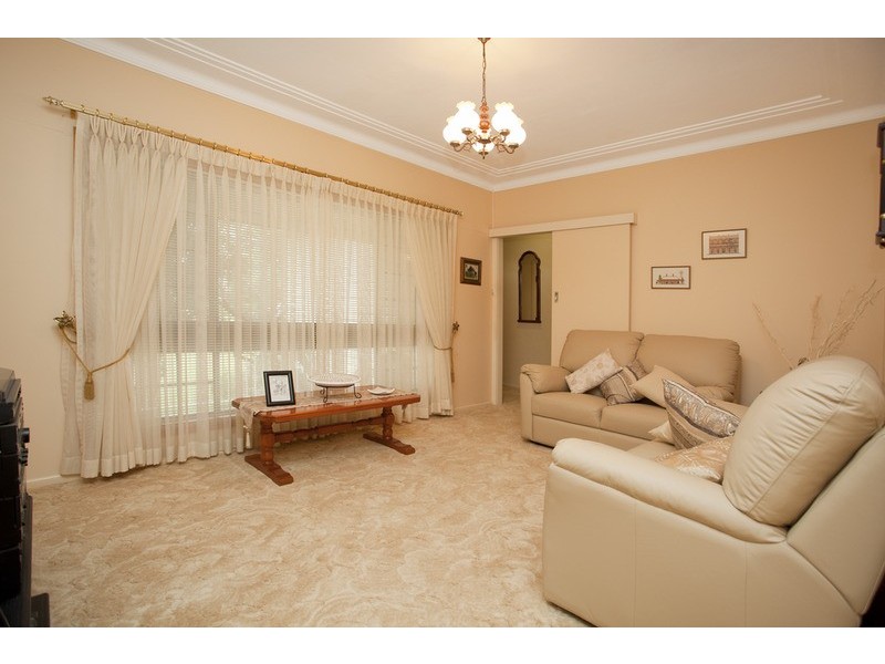 8 Ellesmere Street, Panania NSW 2213