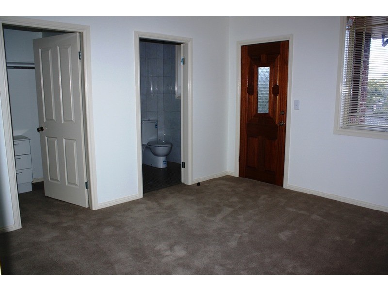 21 Blair  Avenue, East Hills NSW 2213