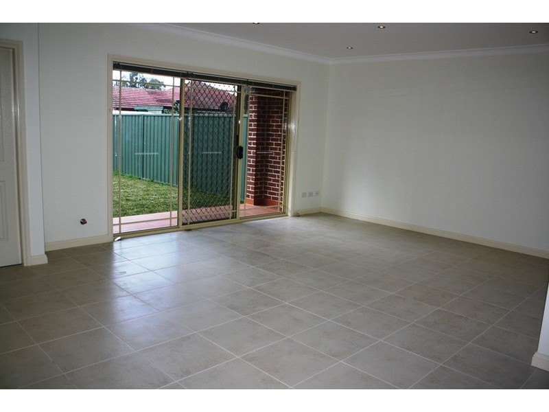 21 Blair  Avenue, East Hills NSW 2213