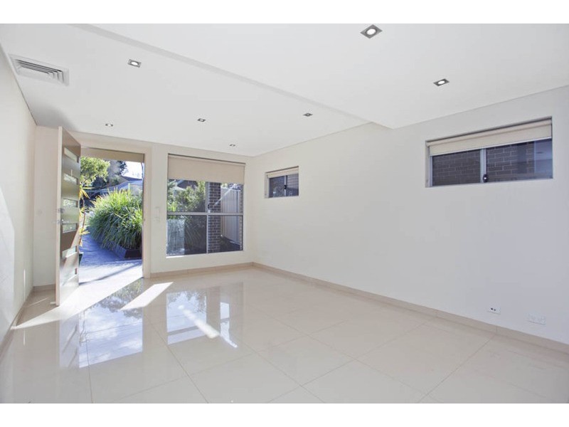 3A Vaughan Avenue, Revesby NSW 2212