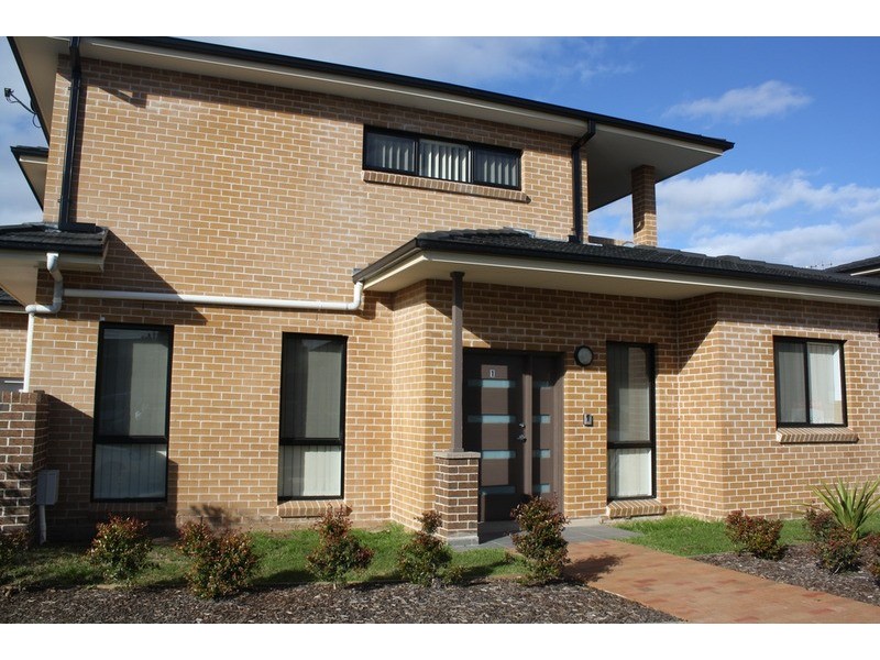 1/1 Ikara Crescent, Moorebank NSW 2170