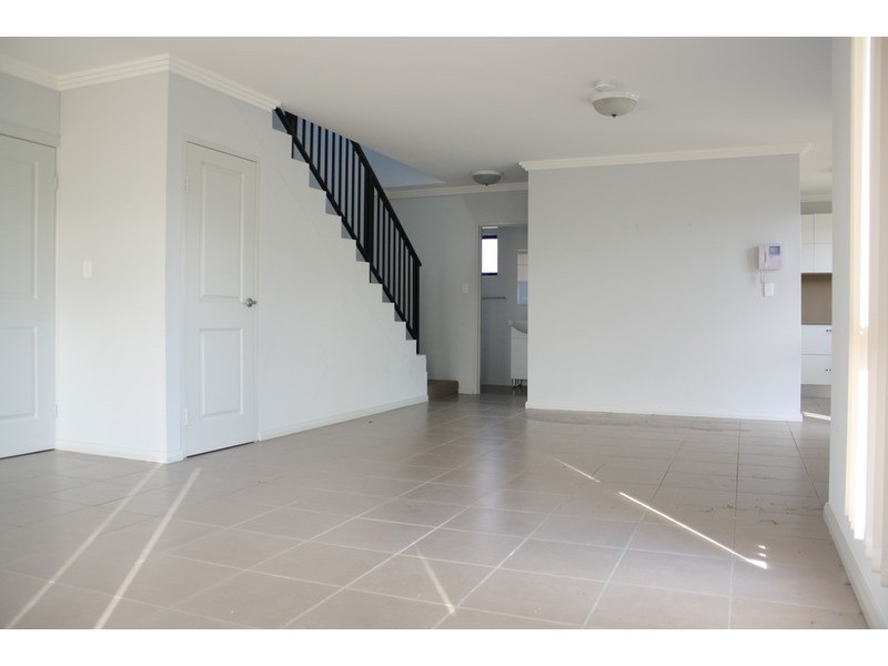 1/1 Ikara Crescent, Moorebank NSW 2170