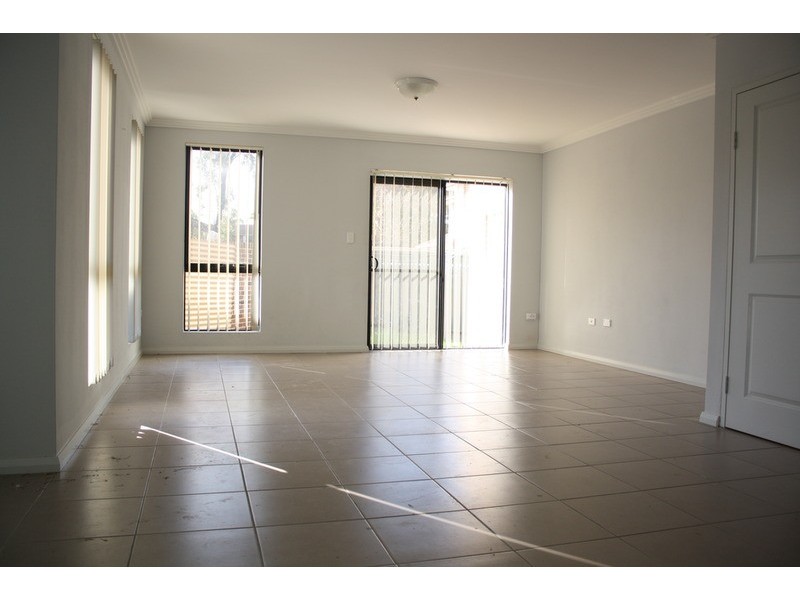 1/1 Ikara Crescent, Moorebank NSW 2170