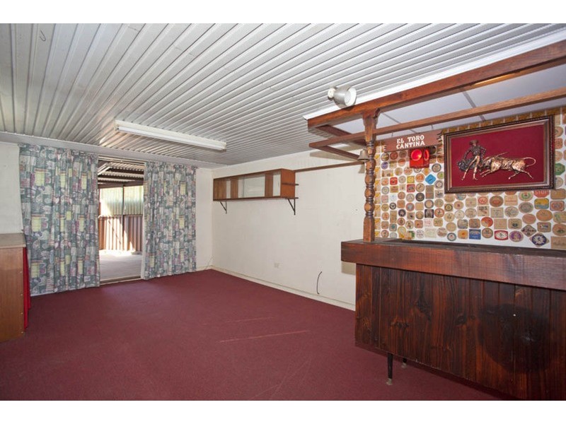 15 Wolaroi Crescent, Revesby NSW 2212