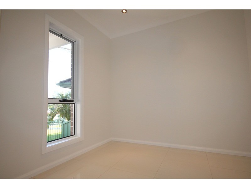 12 Sandakan Road, Revesby Heights NSW 2212