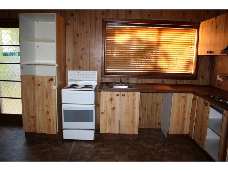 807 Henry Lawson Drive, Picnic Point NSW 2213