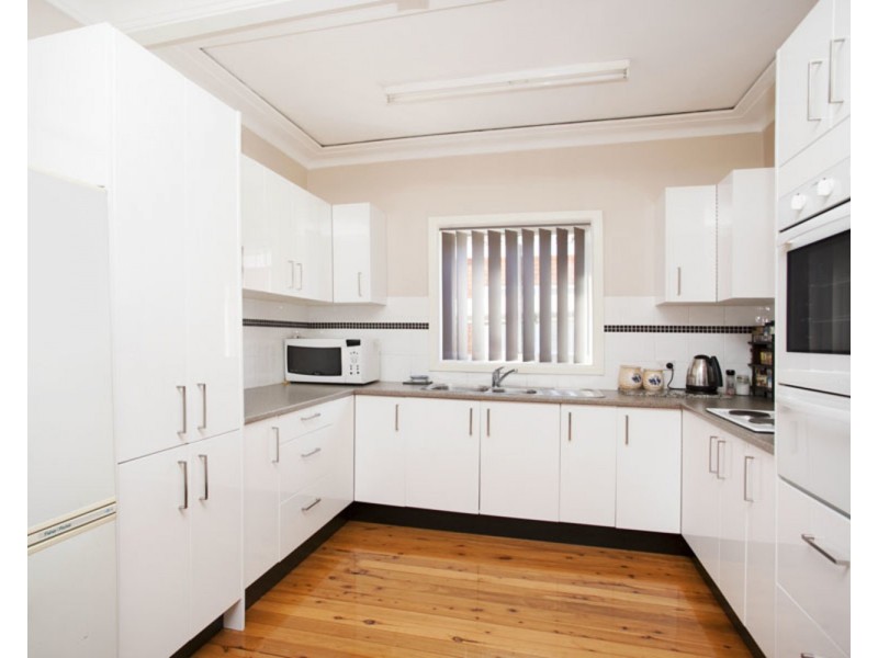 14 Windsor Road, Padstow NSW 2211