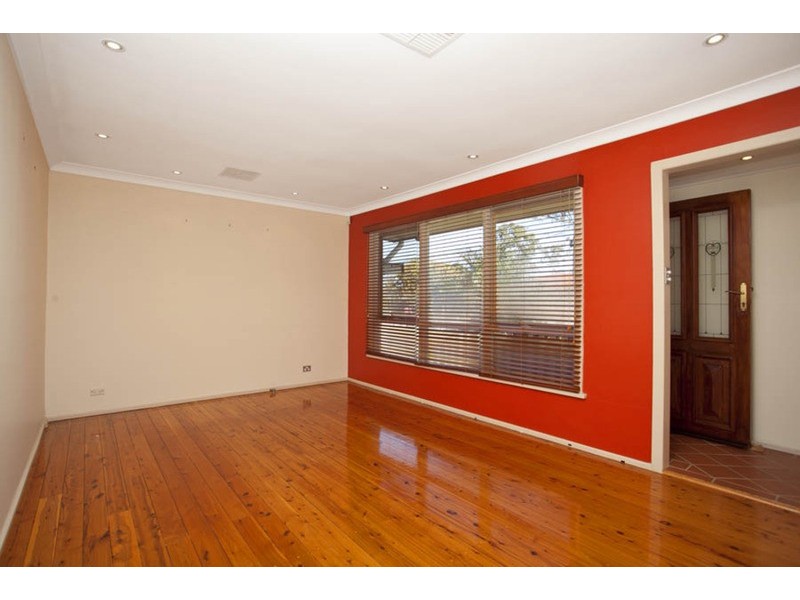 28 Somme Crescent, Milperra NSW 2214