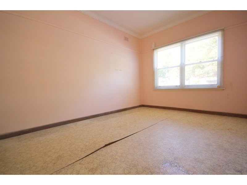 13 Kirk Crescent, Kirrawee NSW 2232