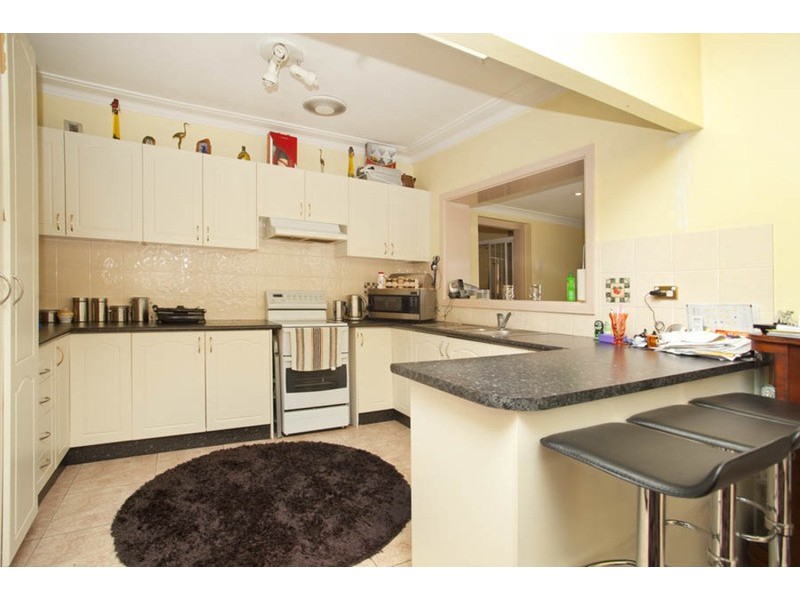 8 Greenway Parade, Revesby NSW 2212