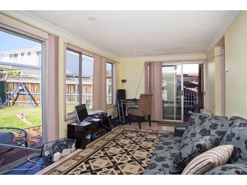 8 Greenway Parade, Revesby NSW 2212