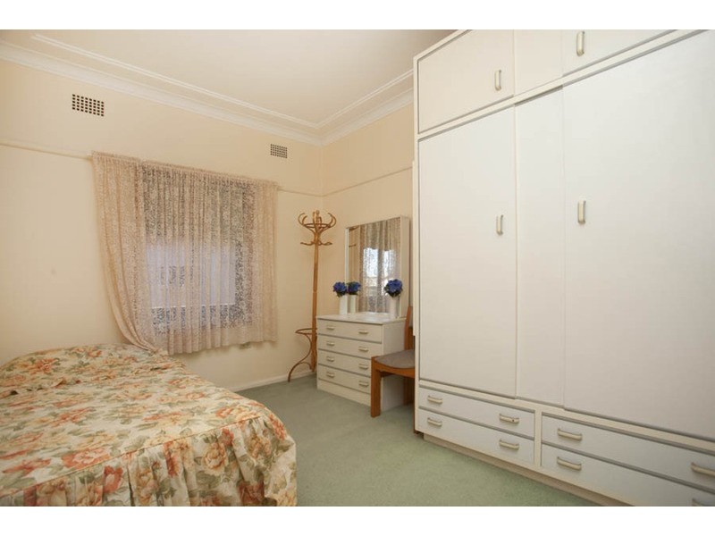 32 Alliance Avenue, Revesby NSW 2212