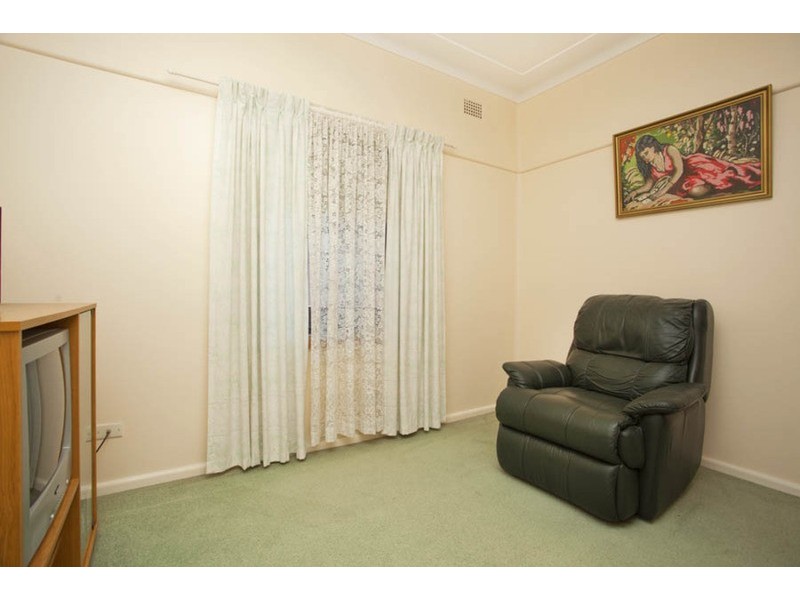 32 Alliance Avenue, Revesby NSW 2212