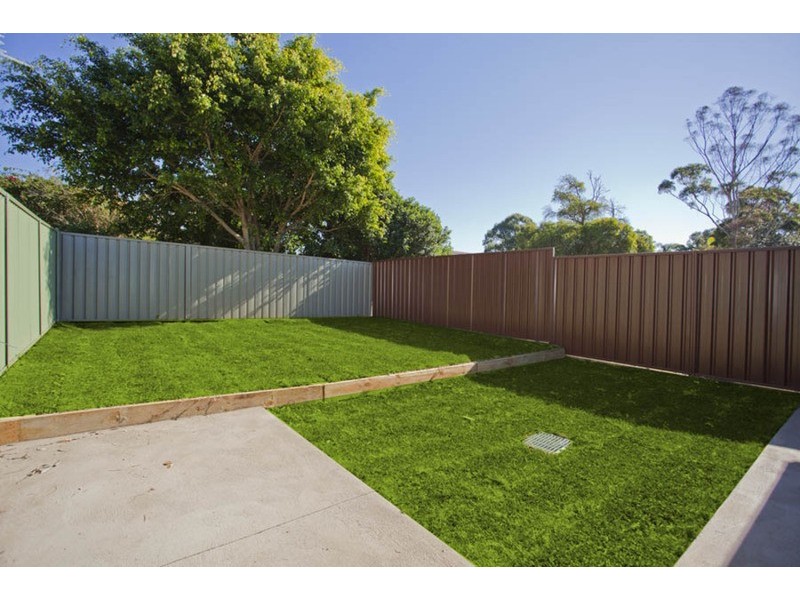 8A Roslyn Avenue, Panania NSW 2213