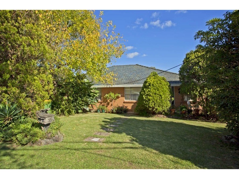 21 Burbank Avenue, Picnic Point NSW 2213