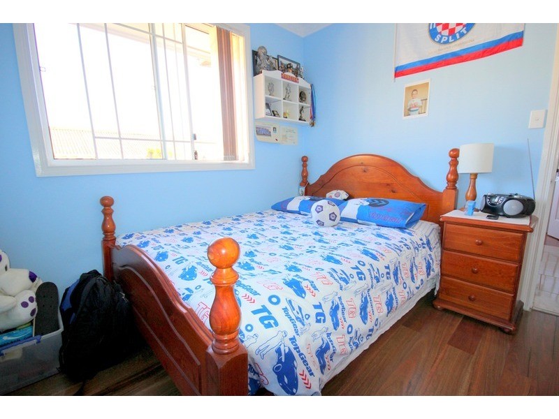 2/99 Queen Street, Revesby NSW 2212