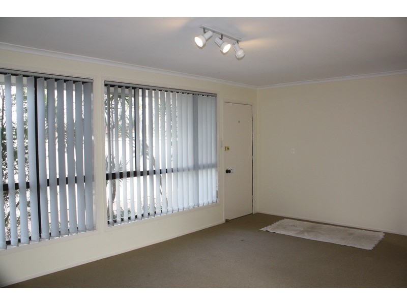 911A Henry Lawson Drive, Picnic Point NSW 2213