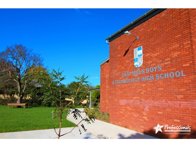 7 Park  Road, East Hills NSW 2213