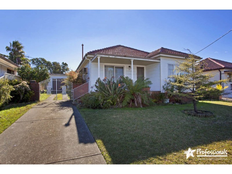 8 Stiles Avenue, Padstow NSW 2211