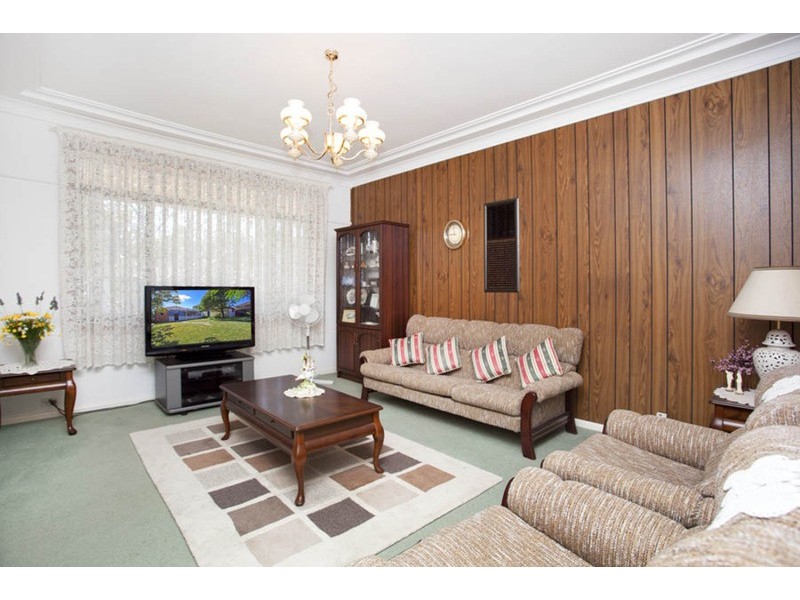 32 Alliance Avenue, Revesby NSW 2212