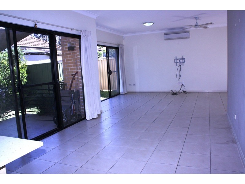 2A Snowsill Avenue, Padstow NSW 2211