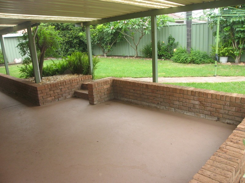 6 Peeler Place, Milperra NSW 2214