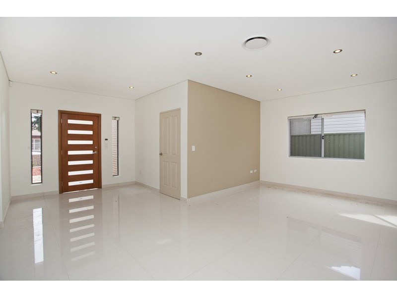 7 Nina Street, Revesby NSW 2212