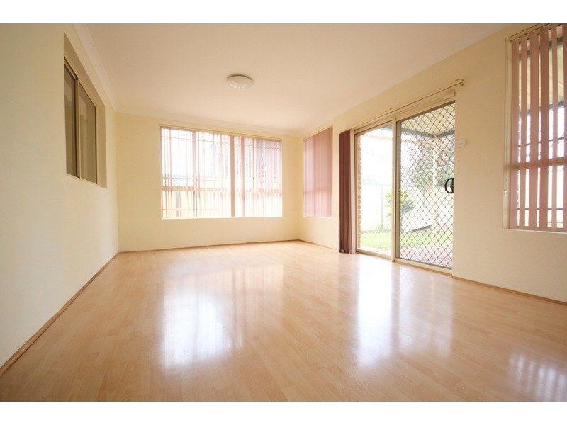 25 Hodgkinson Crescent, Panania NSW 2213