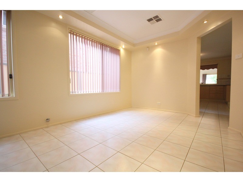 25 Hodgkinson Crescent, Panania NSW 2213
