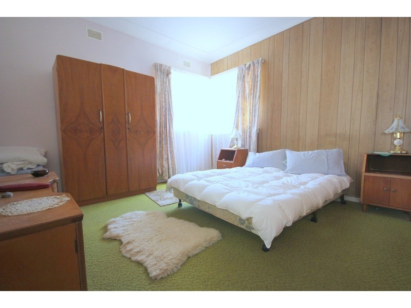 104 Ramsay Road, Picnic Point NSW 2213