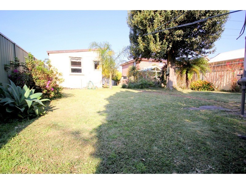 104 Ramsay Road, Picnic Point NSW 2213