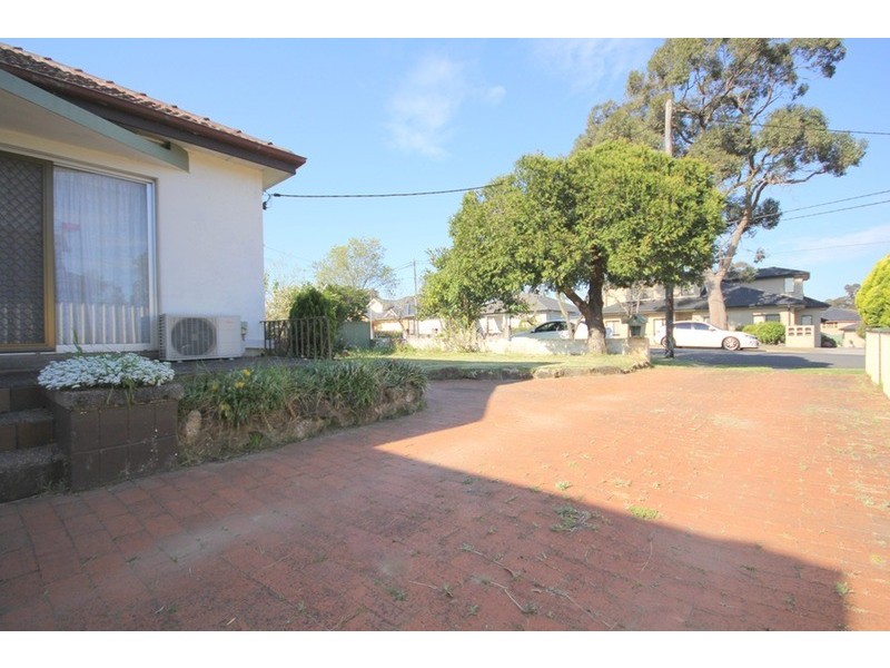 104 Ramsay Road, Picnic Point NSW 2213