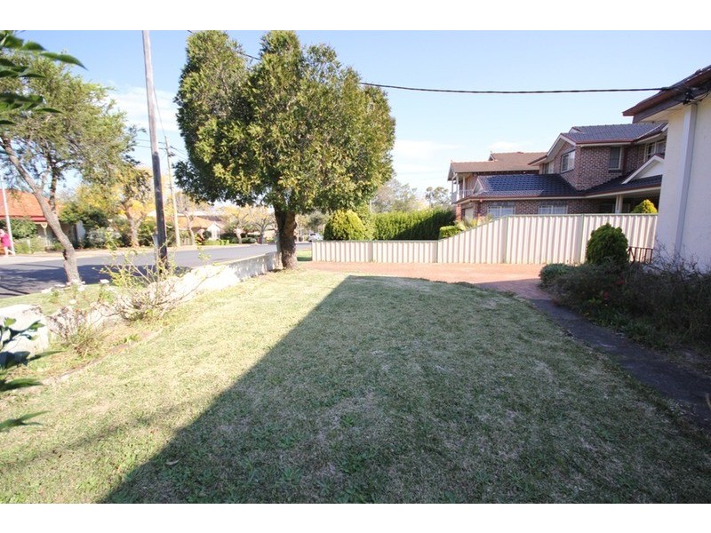 104 Ramsay Road, Picnic Point NSW 2213