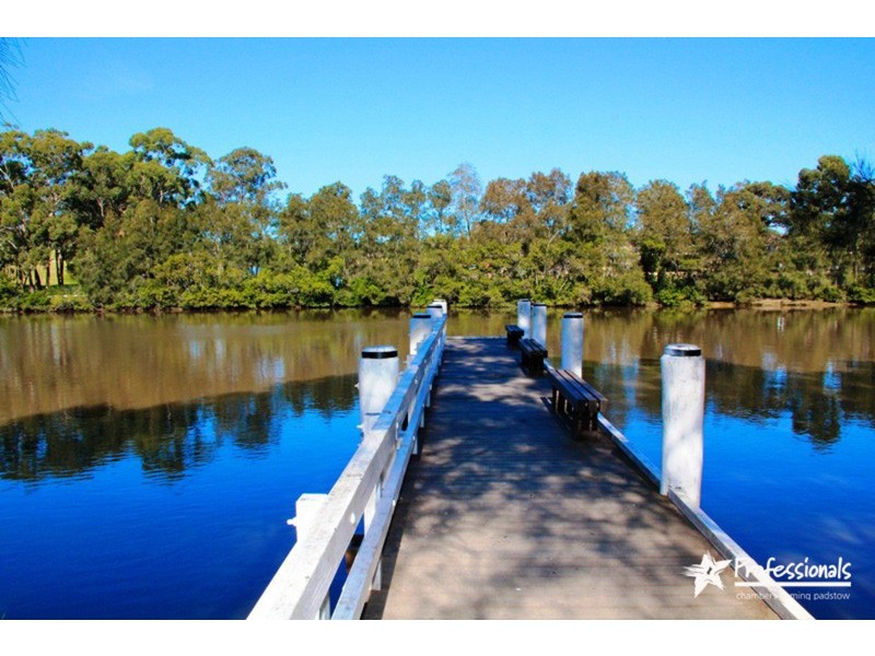 14 Burbank Avenue, East Hills NSW 2213