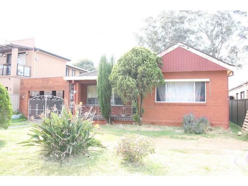 14 Dowding Street, Panania NSW 2213