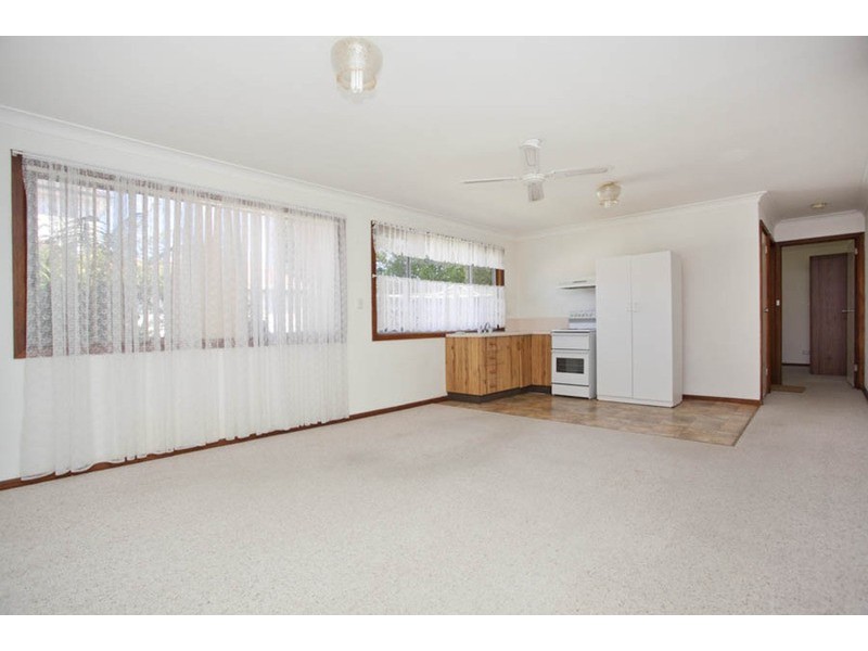 8 Claverdon Avenue, Picnic Point NSW 2213