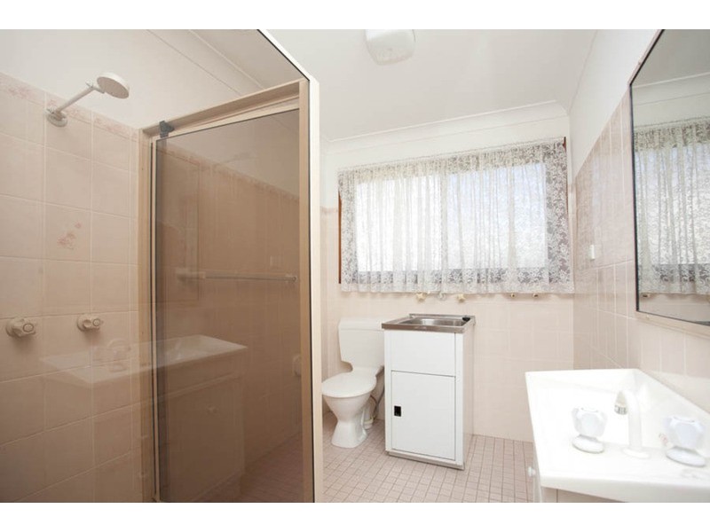 8 Claverdon Avenue, Picnic Point NSW 2213