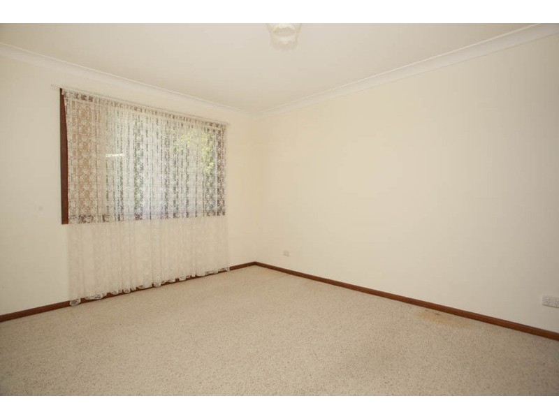 8 Claverdon Avenue, Picnic Point NSW 2213