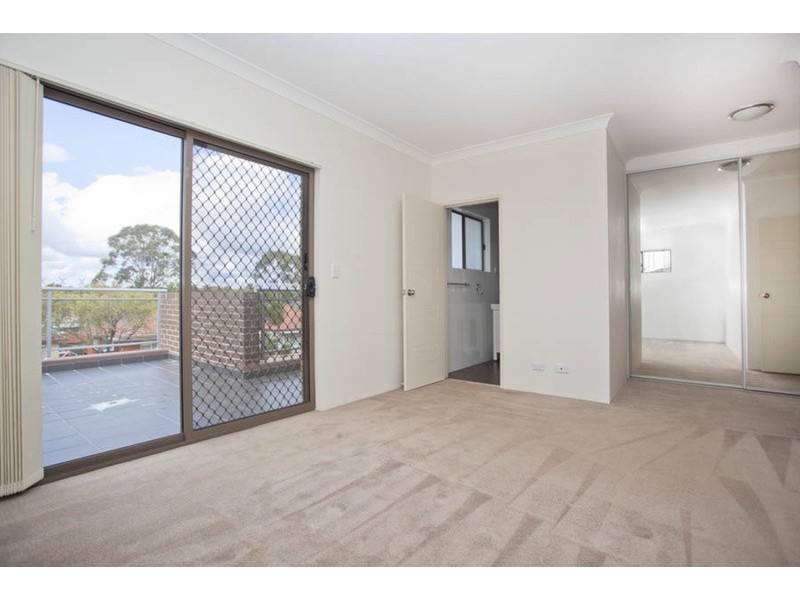 12 Mackinnon Avenue, Padstow NSW 2211