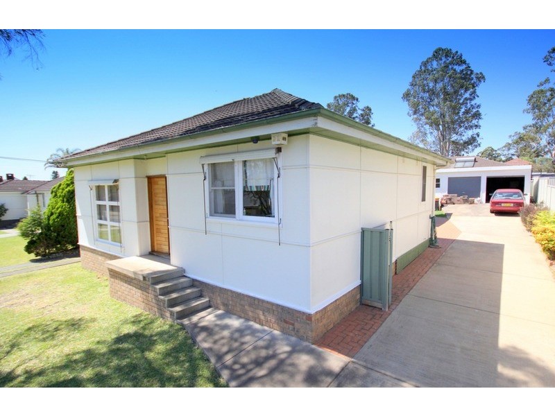 7 Tyalgum Avenue, Panania NSW 2213