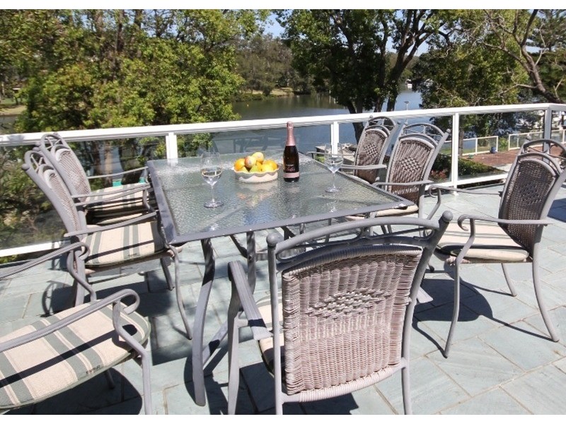 25 Burbank Avenue, East Hills NSW 2213