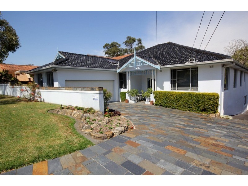 25 Burbank Avenue, East Hills NSW 2213