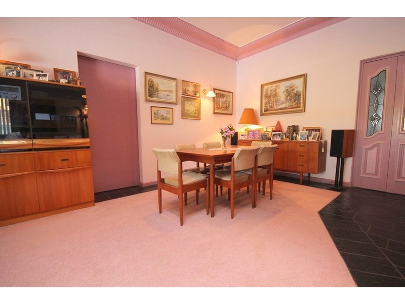 25 Burbank Avenue, East Hills NSW 2213