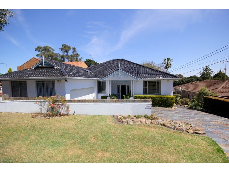 25 Burbank Avenue, East Hills NSW 2213
