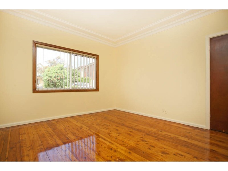 10 Urquhart Street, Riverwood NSW 2210