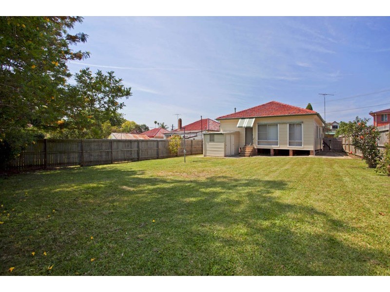 10 Urquhart Street, Riverwood NSW 2210