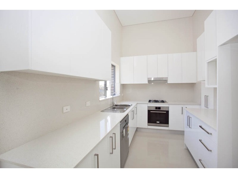 2B Prosser Avenue, Padstow NSW 2211