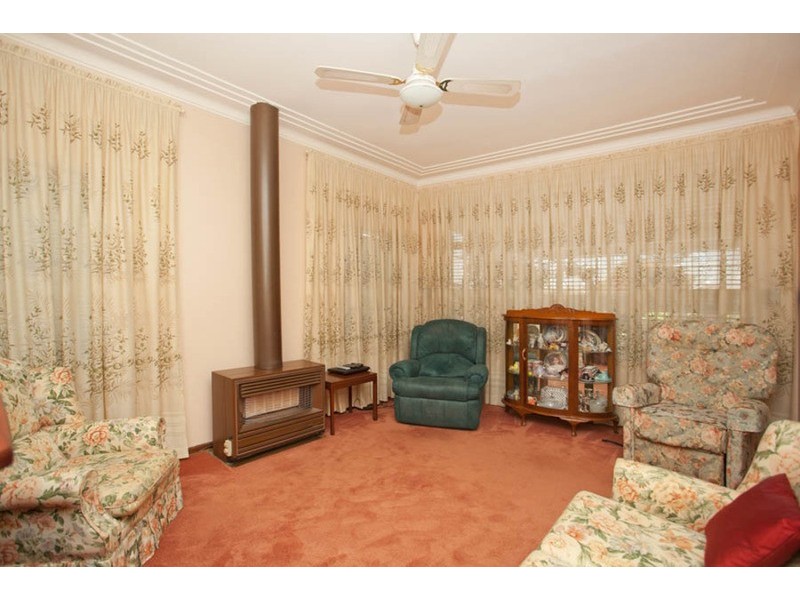 4 Lesley Avenue, Revesby NSW 2212