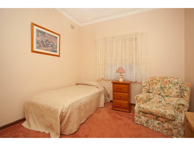 4 Lesley Avenue, Revesby NSW 2212